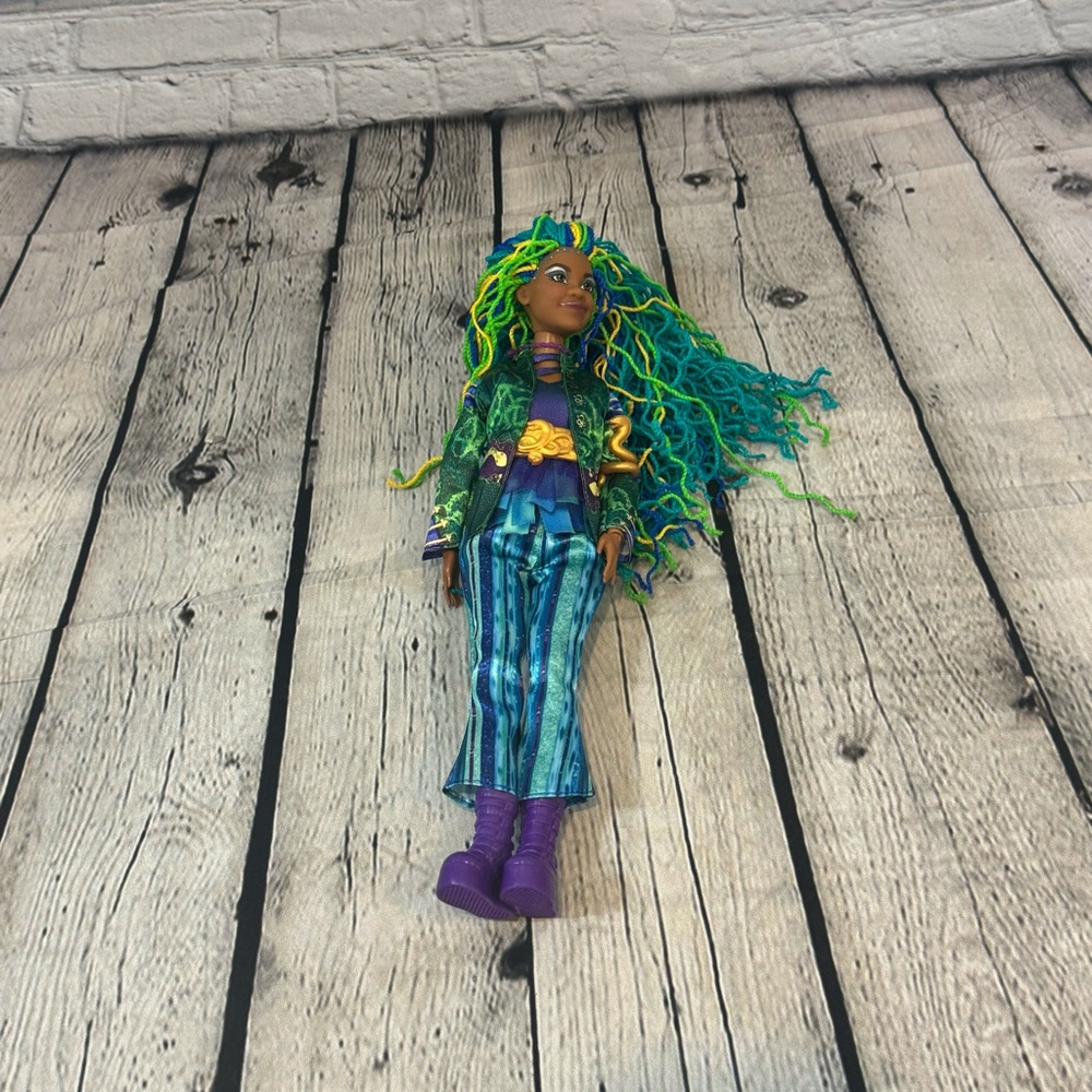 Disney Descendants Uliana Doll